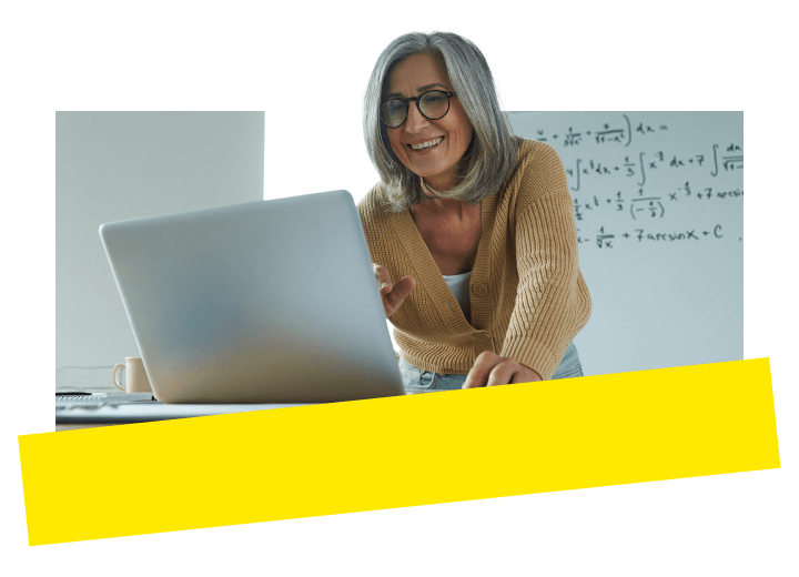 Een docent geeft haar student virtueel les via een laptop met GoTo Connect.