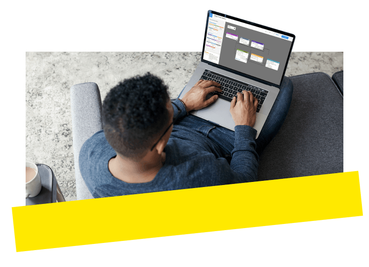 Een IT-beheerder van een school die communicatieapparatuur en -activiteiten op de campus beheert met behulp van de telefooncentrale in de cloud van GoTo Connect.